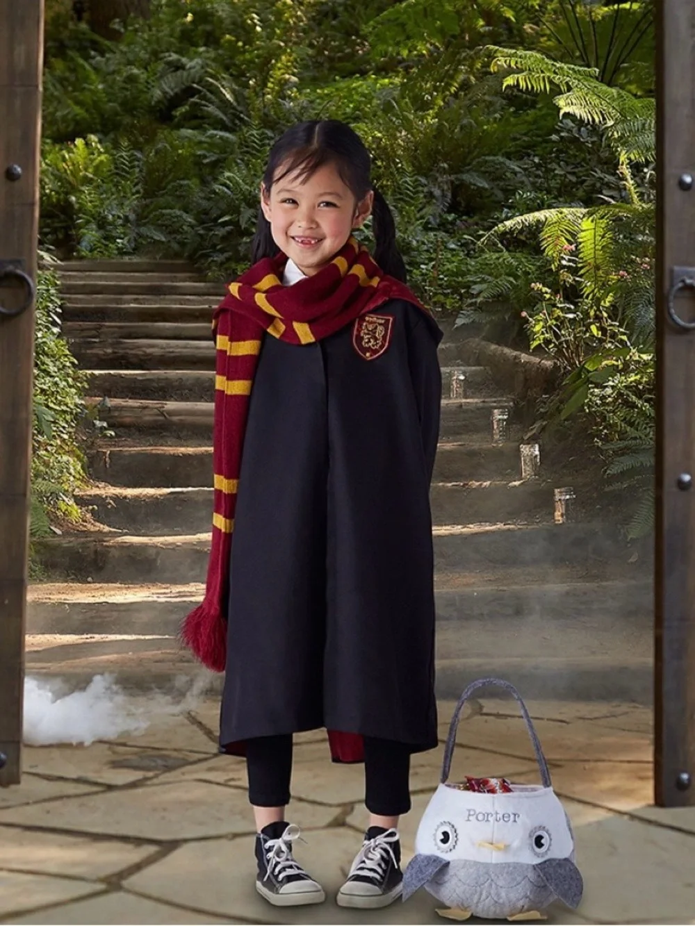Pottery Barn Kids Harry Potter Gryffindor Costume - Picture 5 of 10